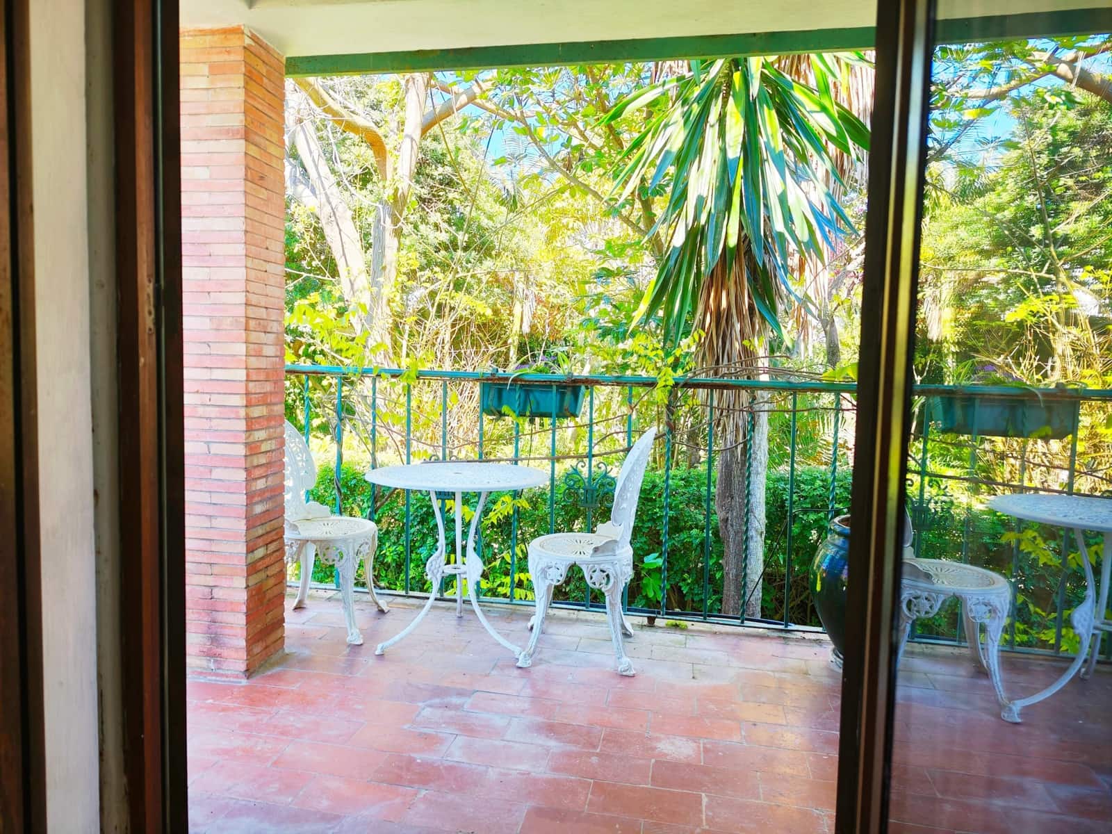 5 bedroom Villa for sale in Algeciras with pool garage - € 650,000 (Ref: 9784072)