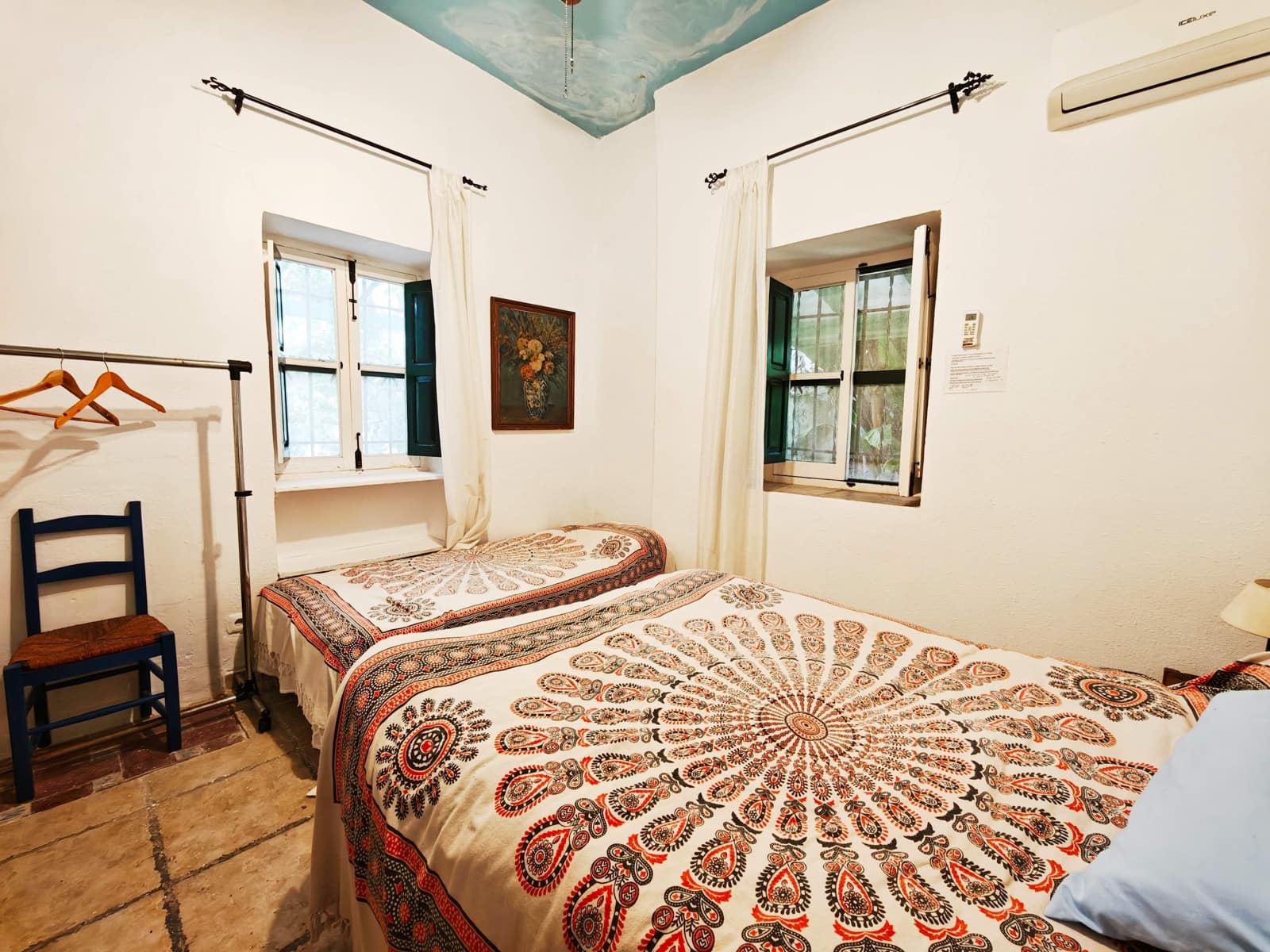 5 bedroom Villa for sale in Algeciras with pool garage - € 650,000 (Ref: 9784072)