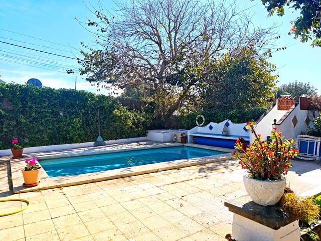5 soveværelse Villa til salg i Algeciras med swimmingpool garage - € 650.000 (Ref: 9784072)