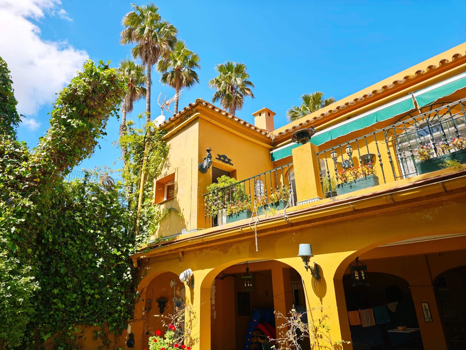 15 bedroom Villa for sale in Algeciras - € 730,000 (Ref: 9784073)