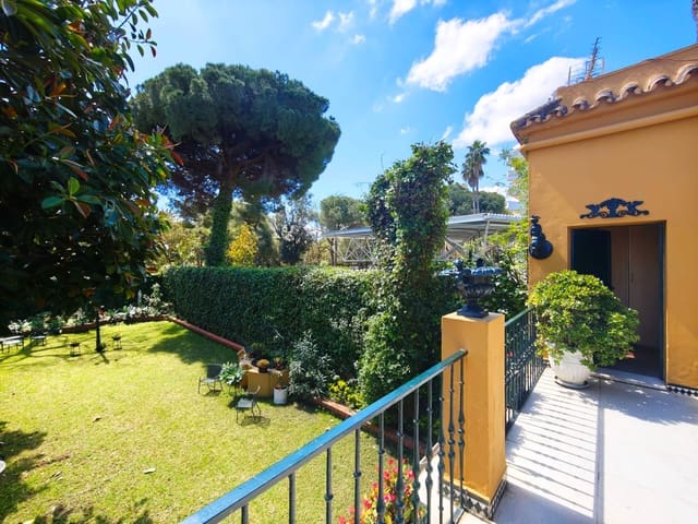 15 bedroom Villa for sale in Algeciras - € 730,000 (Ref: 9784073)