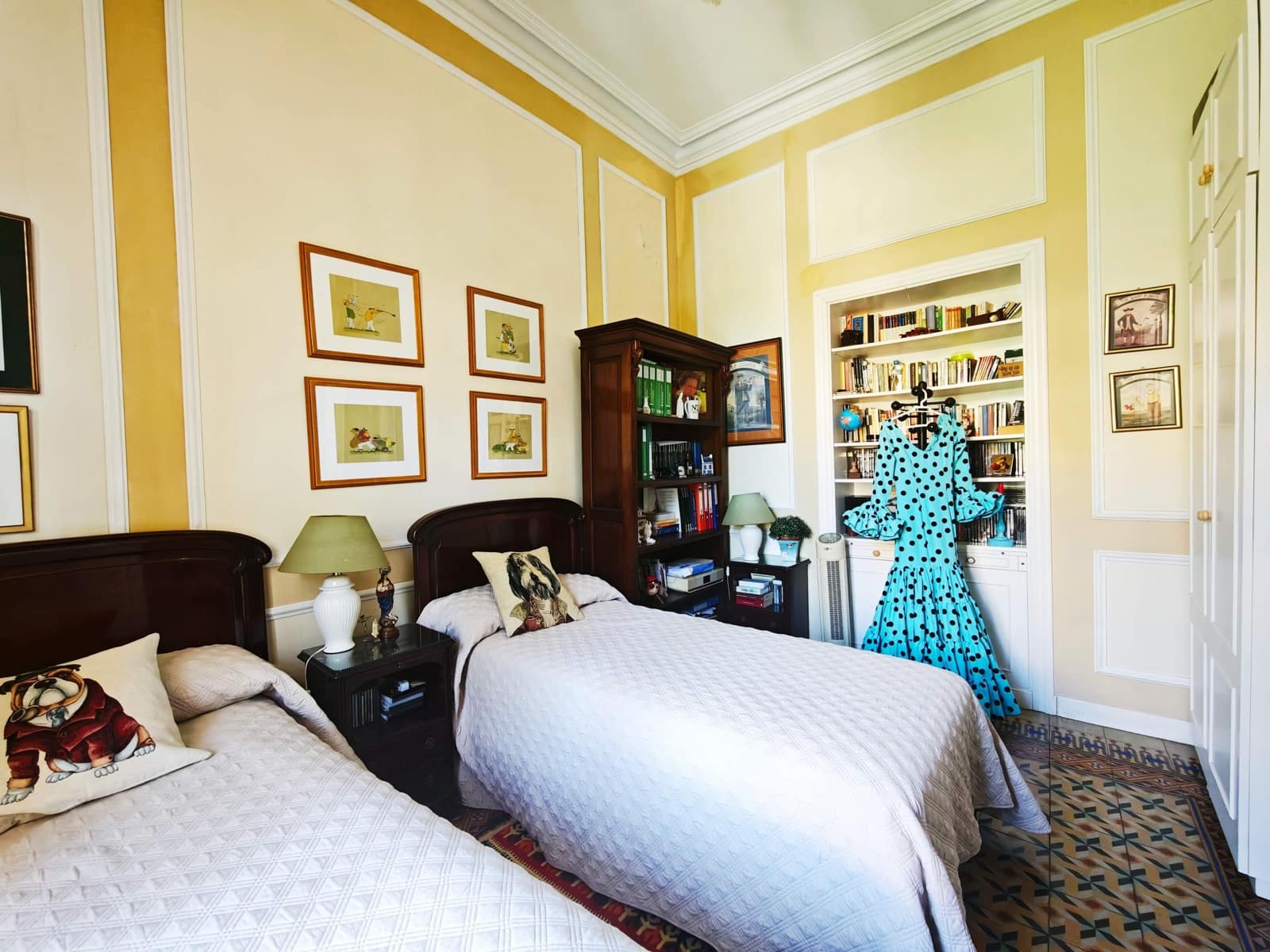 15 bedroom Villa for sale in Algeciras - € 730,000 (Ref: 9784073)