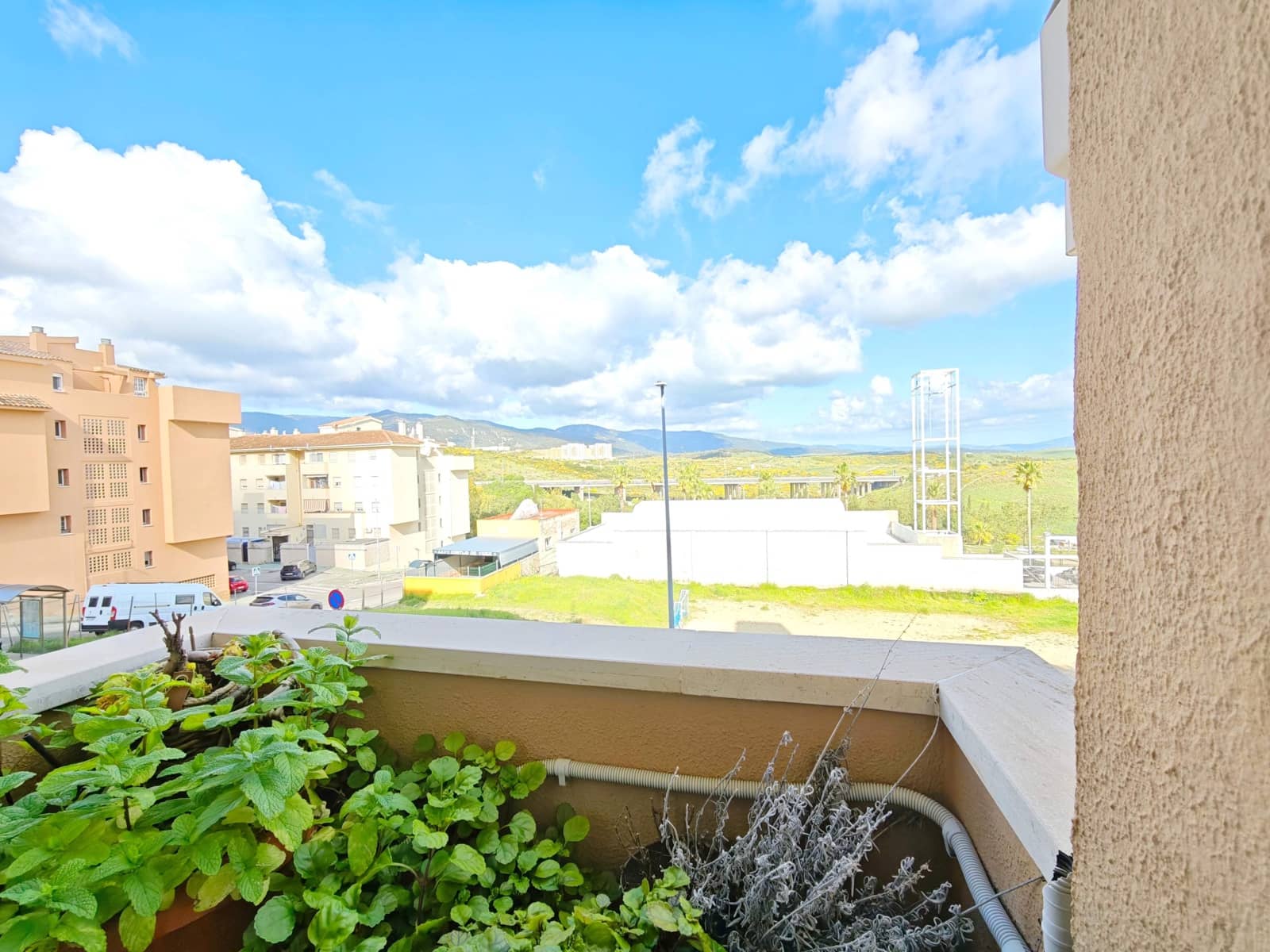 3 slaapkamer Flat te koop in Algeciras met garage - € 155.000 (Ref: 9784074)