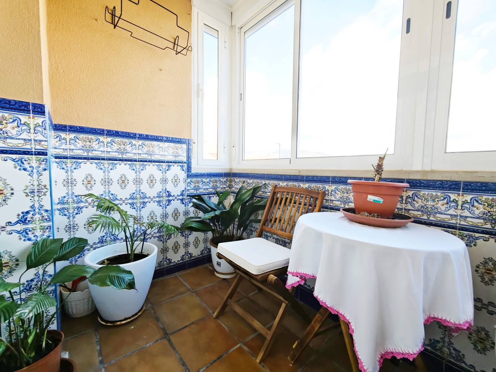 3 slaapkamer Flat te koop in Algeciras met garage - € 155.000 (Ref: 9784074)