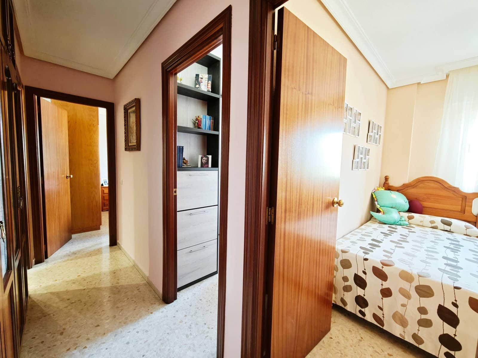 3 slaapkamer Flat te koop in Algeciras met garage - € 155.000 (Ref: 9784074)