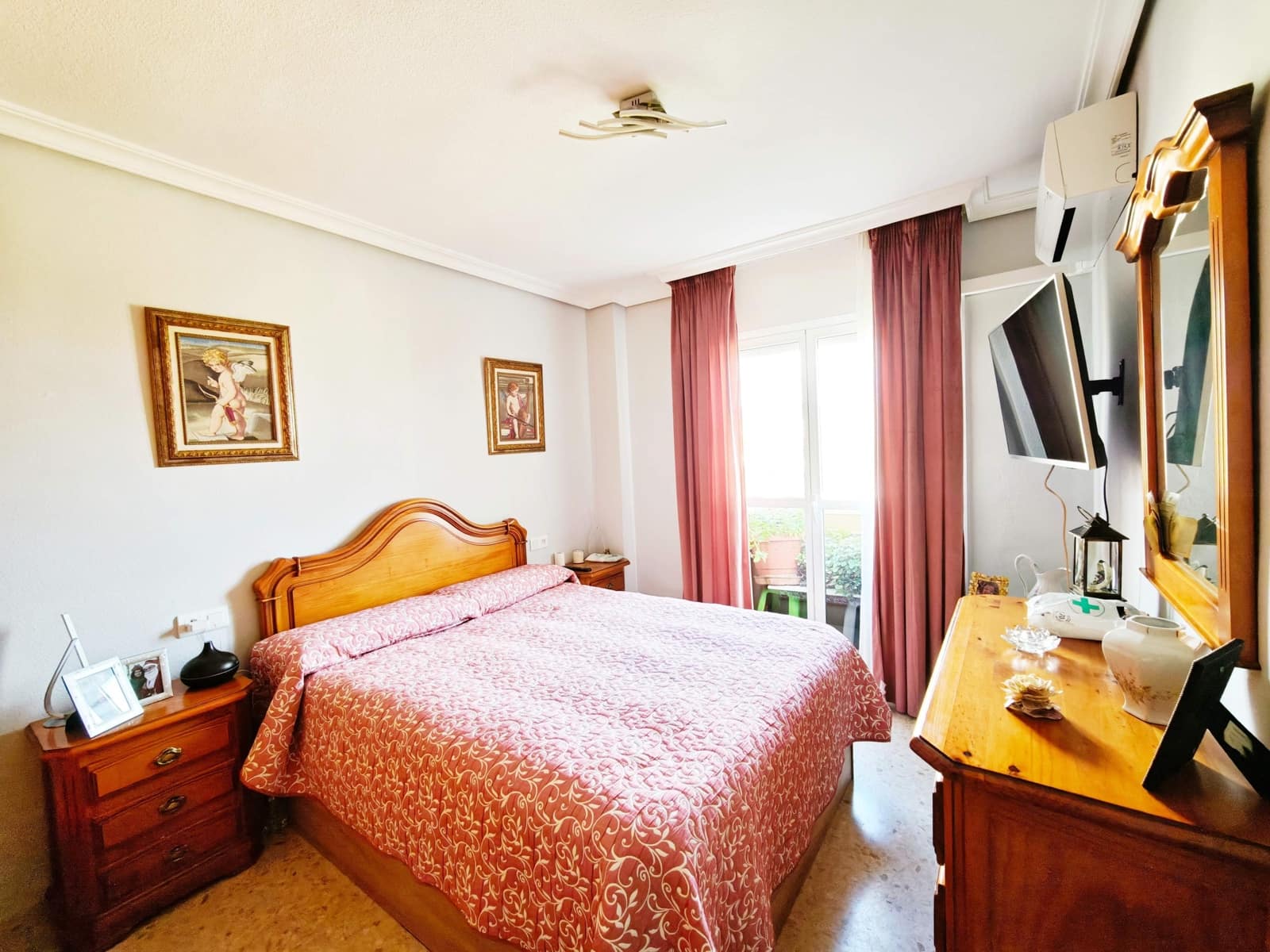 3 slaapkamer Flat te koop in Algeciras met garage - € 155.000 (Ref: 9784074)