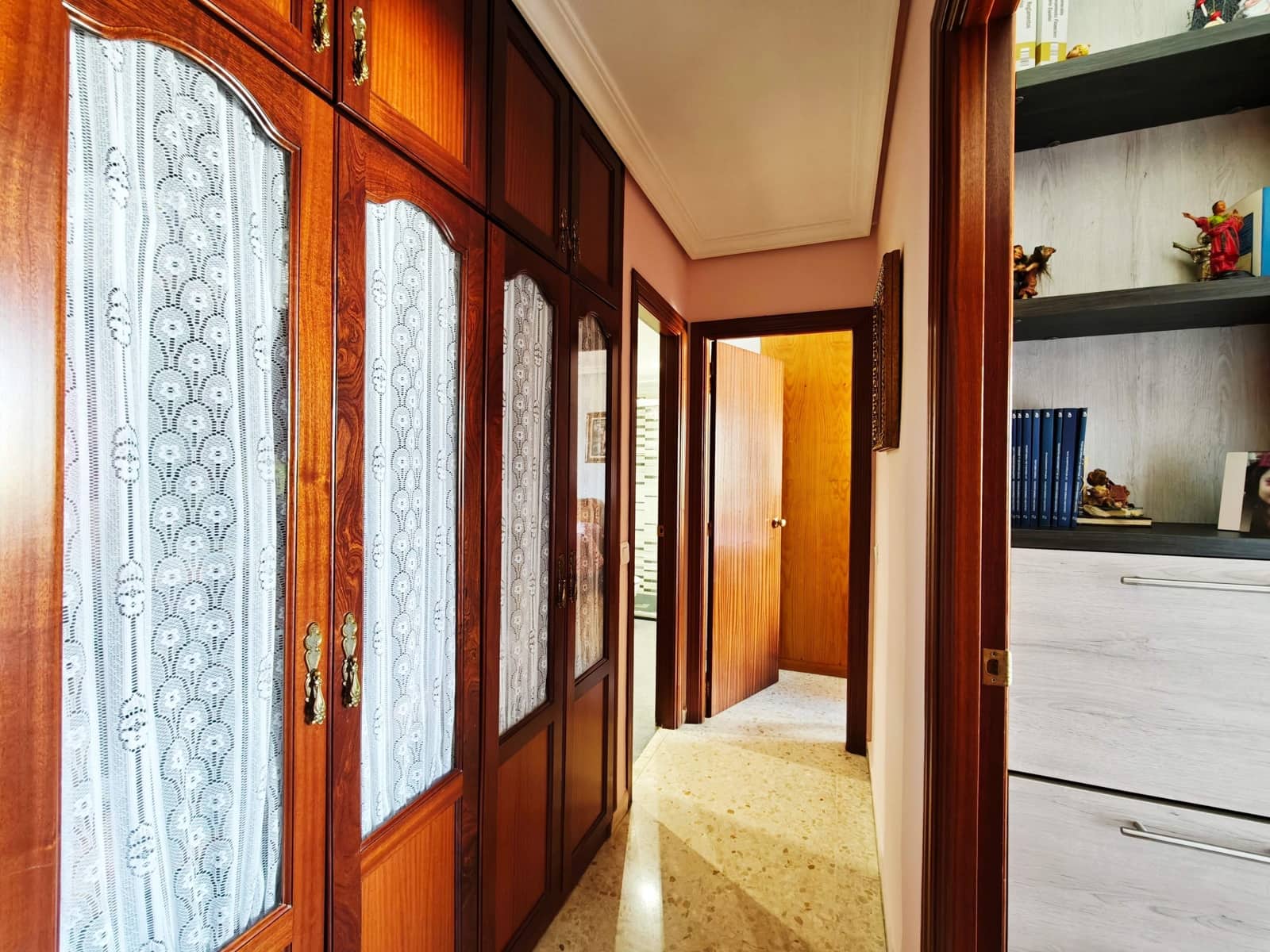 3 slaapkamer Flat te koop in Algeciras met garage - € 155.000 (Ref: 9784074)