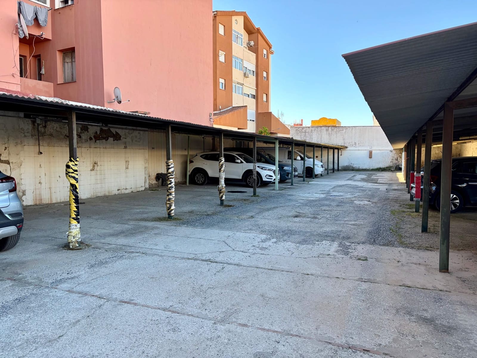 Byggegrund til salg i La Linea de la Concepcion - € 600.000 (Ref: 9788423)