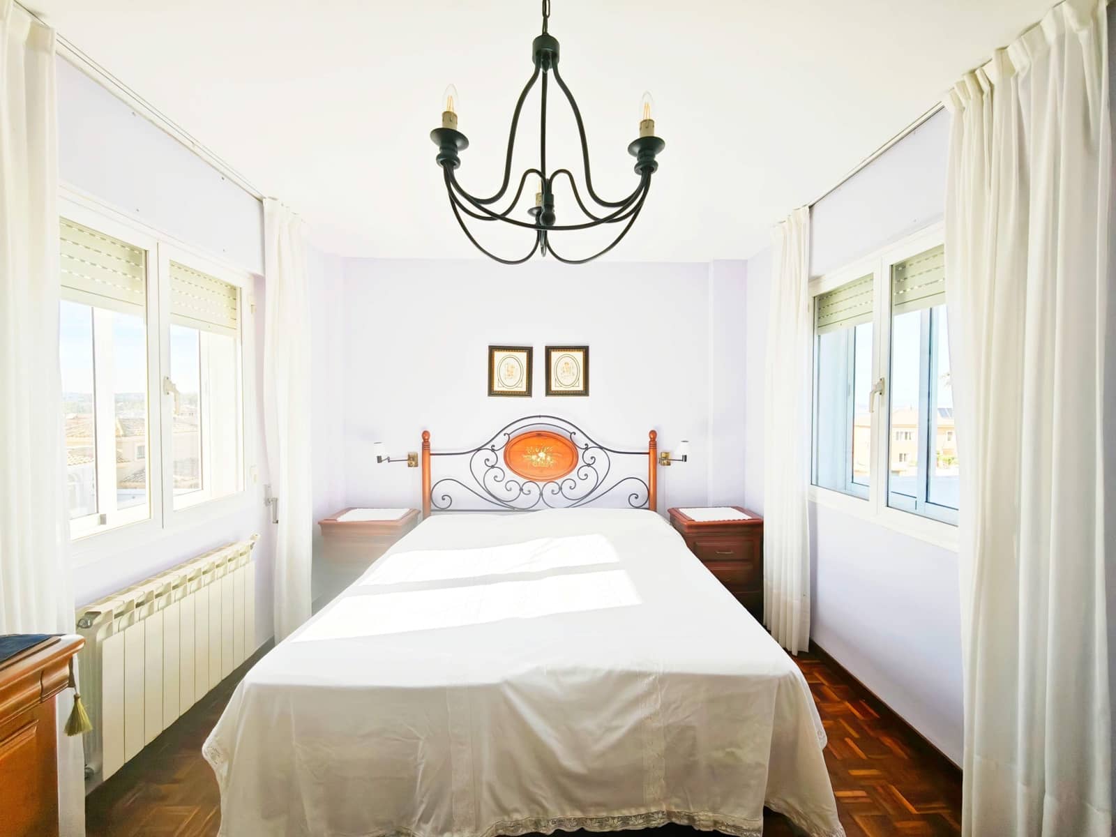 4 soveværelse Villa til salg i Algeciras med swimmingpool - € 650.000 (Ref: 9788425)