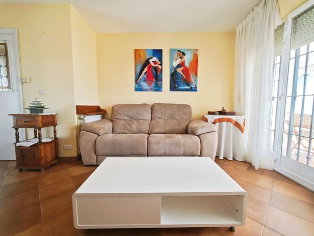 4 chambre Villa/Maison à vendre à Algeciras avec piscine - 650 000 € (Ref: 9788425)