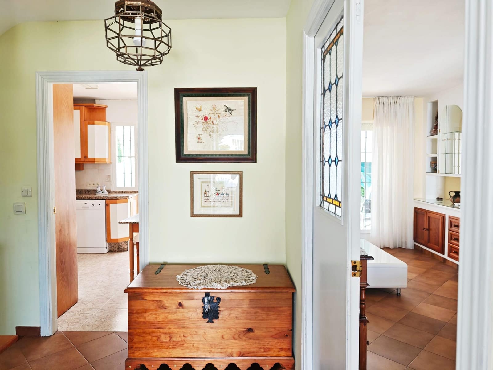 4 soveværelse Villa til salg i Algeciras med swimmingpool - € 650.000 (Ref: 9788425)