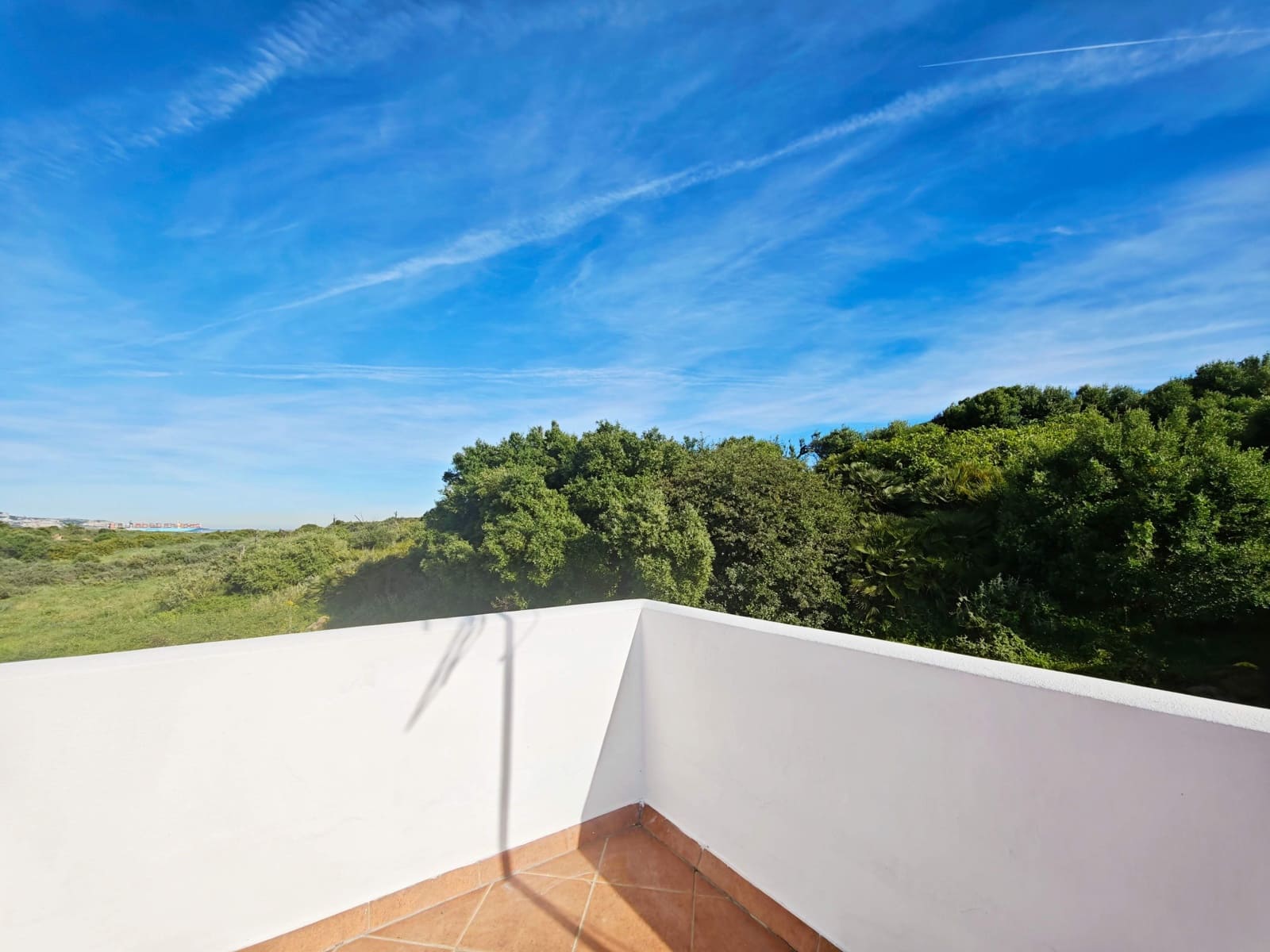 4 soveværelse Villa til salg i Algeciras med swimmingpool - € 650.000 (Ref: 9788425)