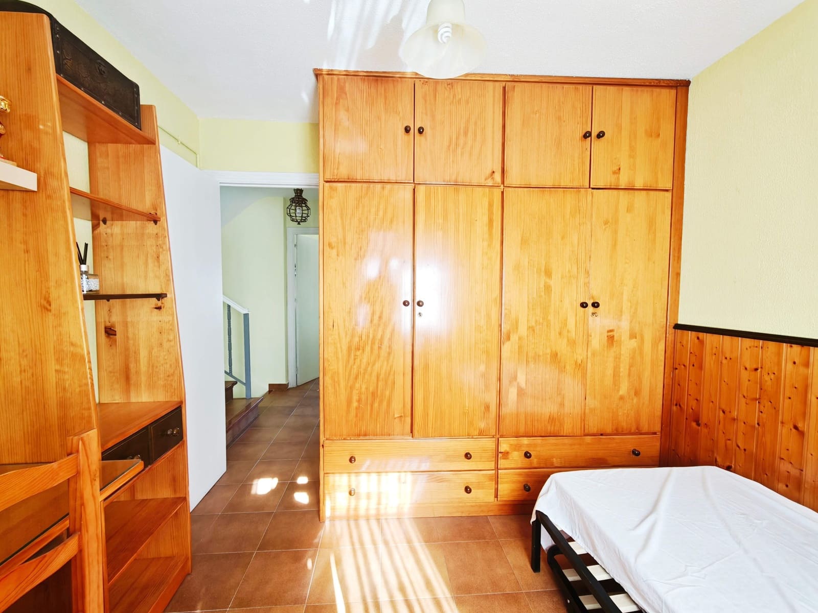 4 soveværelse Villa til salg i Algeciras med swimmingpool - € 650.000 (Ref: 9788425)