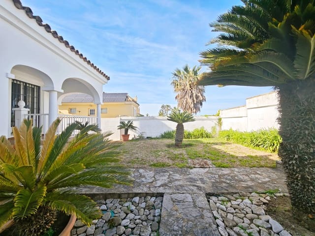 4 chambre Villa/Maison à vendre à Algeciras avec piscine - 650 000 € (Ref: 9788425)