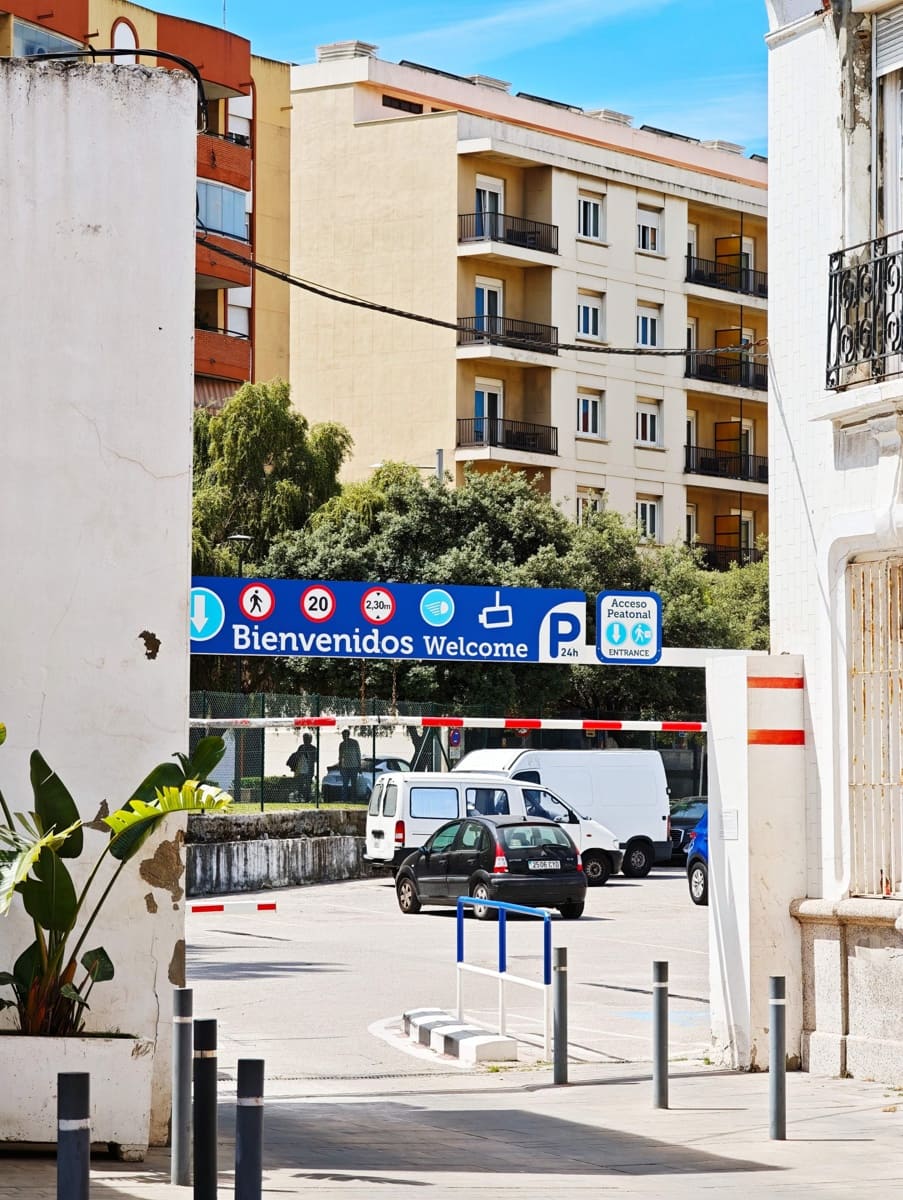 5 soverom Hus til salgs i Algeciras - € 190 000 (Ref: 9788426)