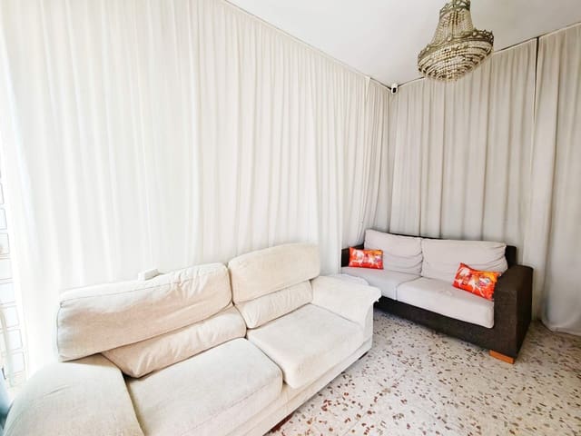 5 camera da letto Casa in vendita in Algeciras - 190.000 € (Rif: 9788426)