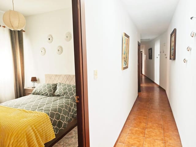 5 camera da letto Casa in vendita in Algeciras - 190.000 € (Rif: 9788426)