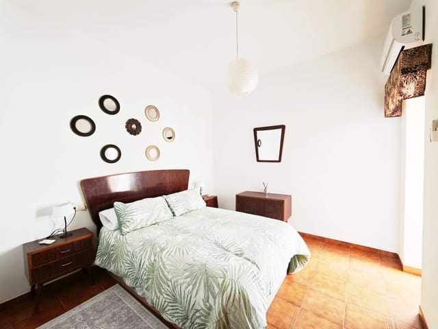 5 camera da letto Casa in vendita in Algeciras - 190.000 € (Rif: 9788426)