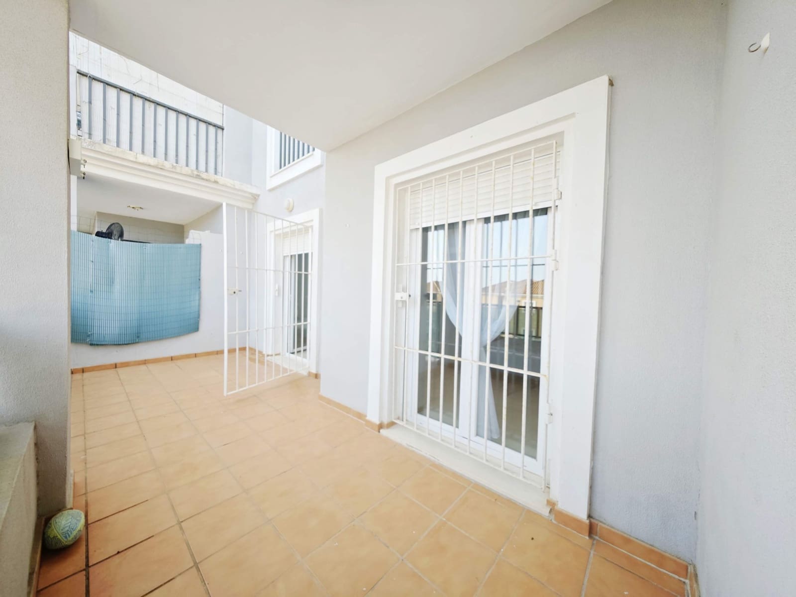 3 sovrum Lägenhet till salu i La Linea de la Concepcion med pool - 200 000 € (Ref: 9791081)