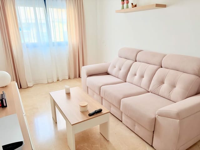 2 soverom Rekkehus til salgs i La Línea de la Concepción med garasje - € 210 000 (Ref: 9797144)