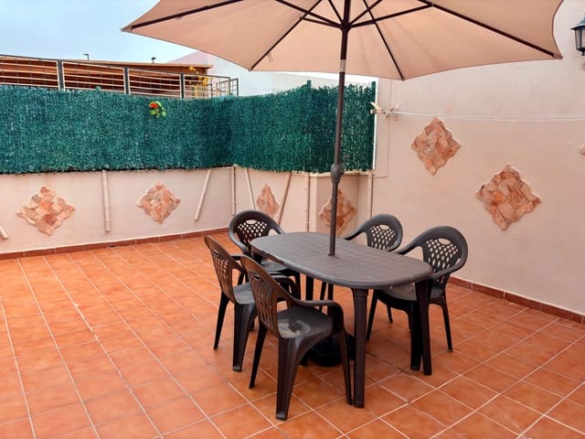 2 soverom Rekkehus til salgs i La Línea de la Concepción med garasje - € 210 000 (Ref: 9797144)