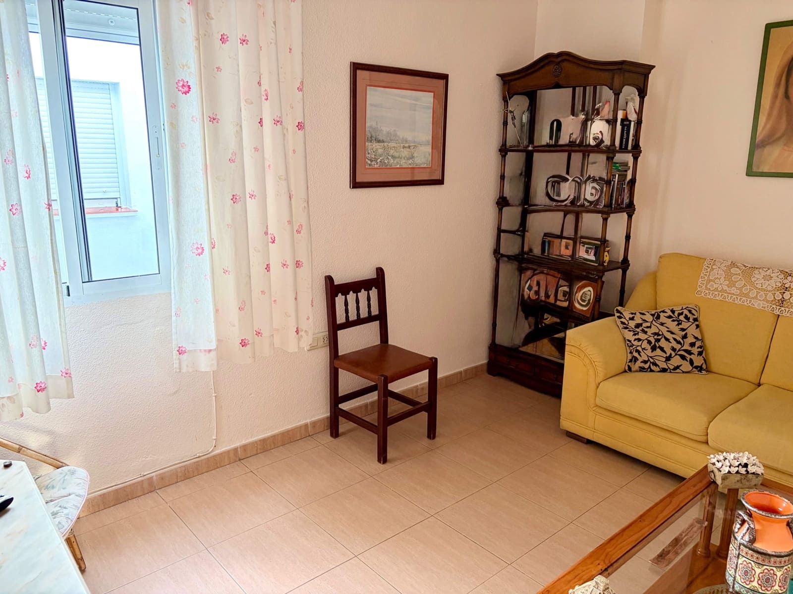 4 quarto Apartamento para venda em La Linea de la Concepcion - 265 000 € (Ref: 9804317)