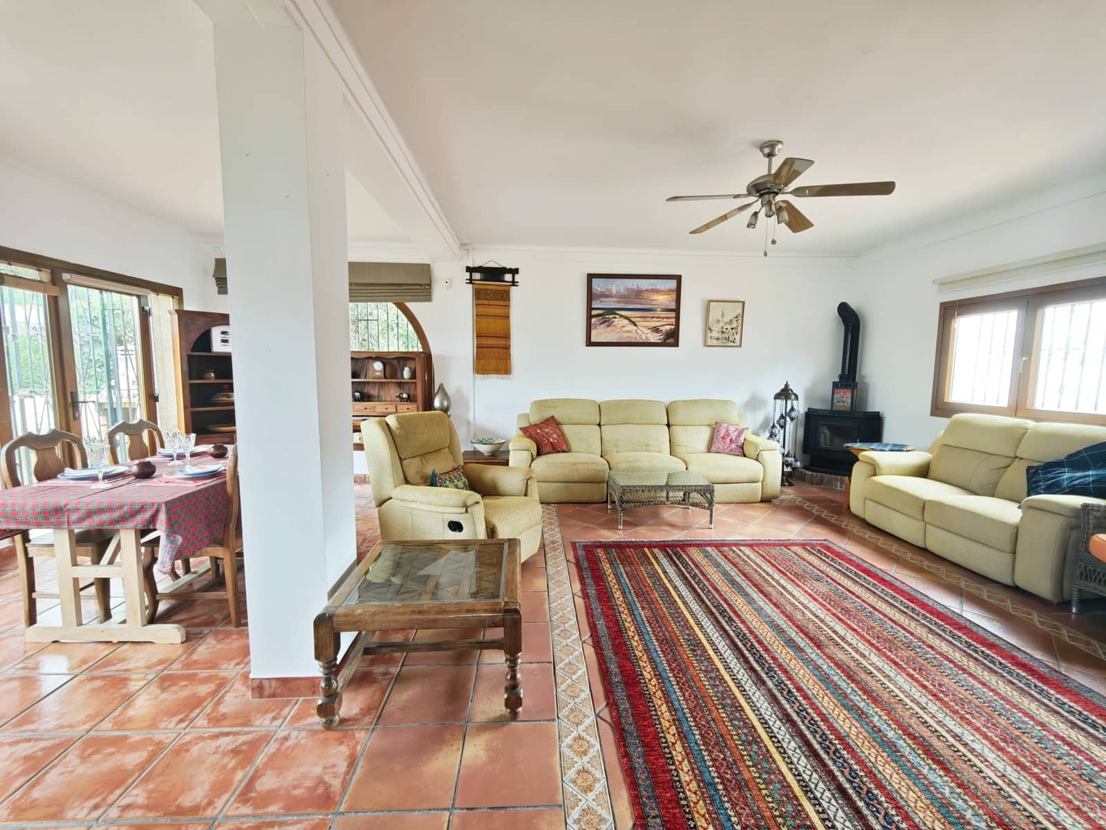 5 makuuhuone Huvila myytävänä paikassa Los Barrios mukana uima-altaan - 495 000 € (Ref: 9822955)