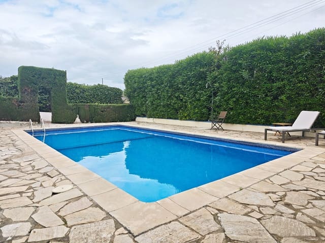 5 chambre Villa/Maison à vendre à Los Barrios avec piscine - 495 000 € (Ref: 9822955)