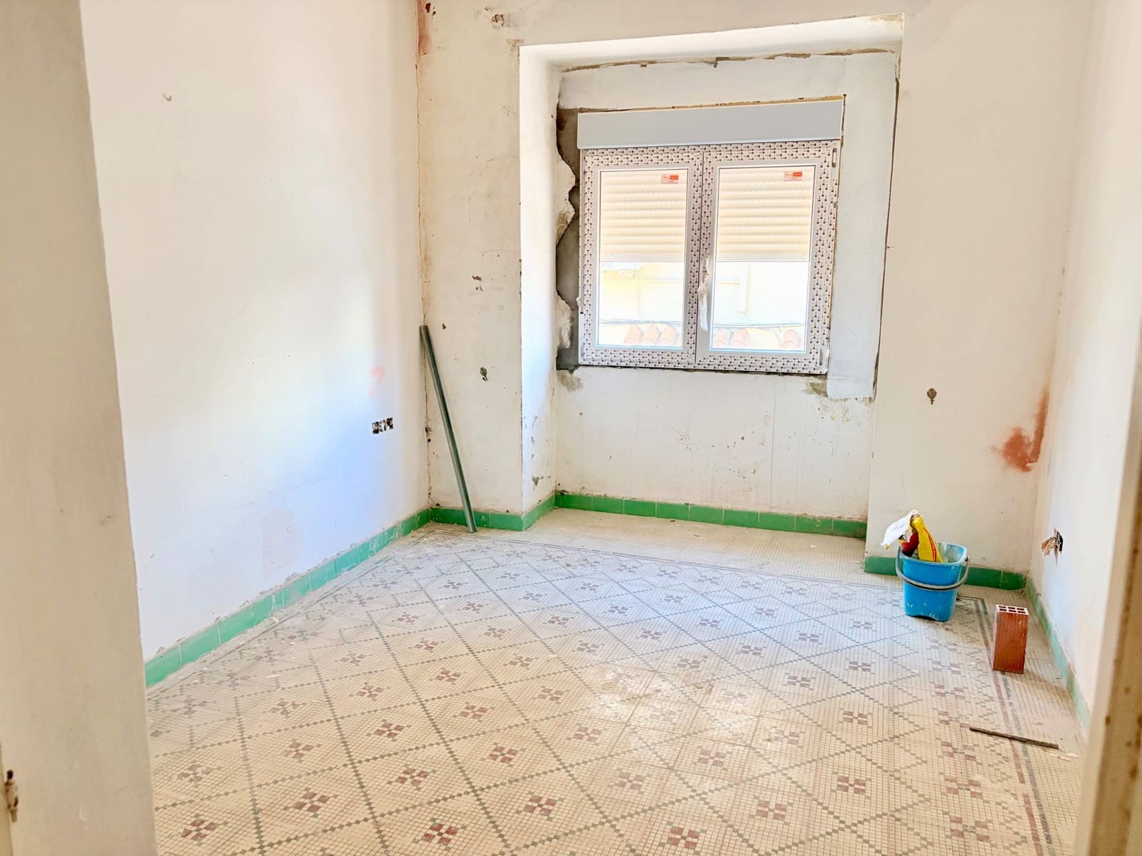 4 sovrum Hus till salu i La Linea de la Concepcion - 190 000 € (Ref: 9831566)