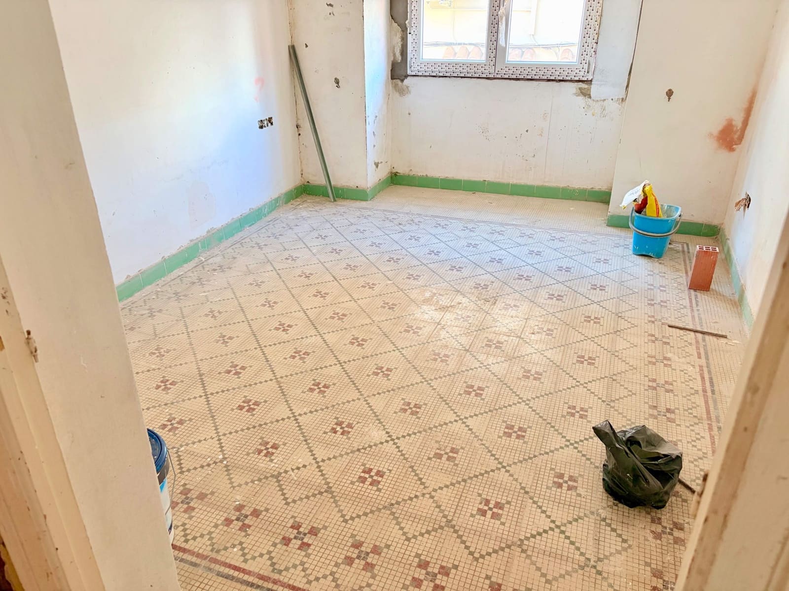 4 sovrum Hus till salu i La Linea de la Concepcion - 190 000 € (Ref: 9831566)