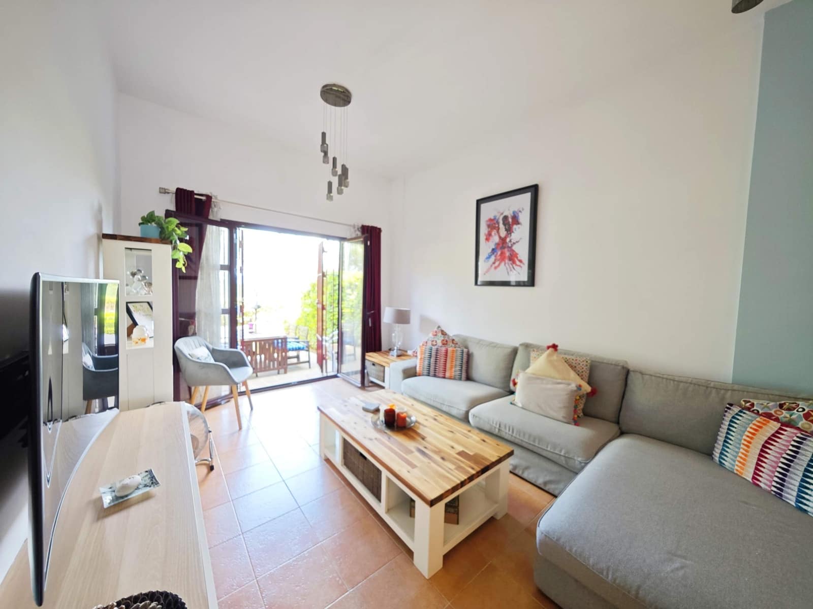 2 bedroom Terraced Villa for sale in La Alcaidesa with pool garage - € 305,000 (Ref: 9833691)