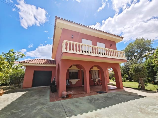 7 sypialnia Willa na sprzedaż w Algeciras z basenem garażem - 590 000 € (Ref: 9846261)