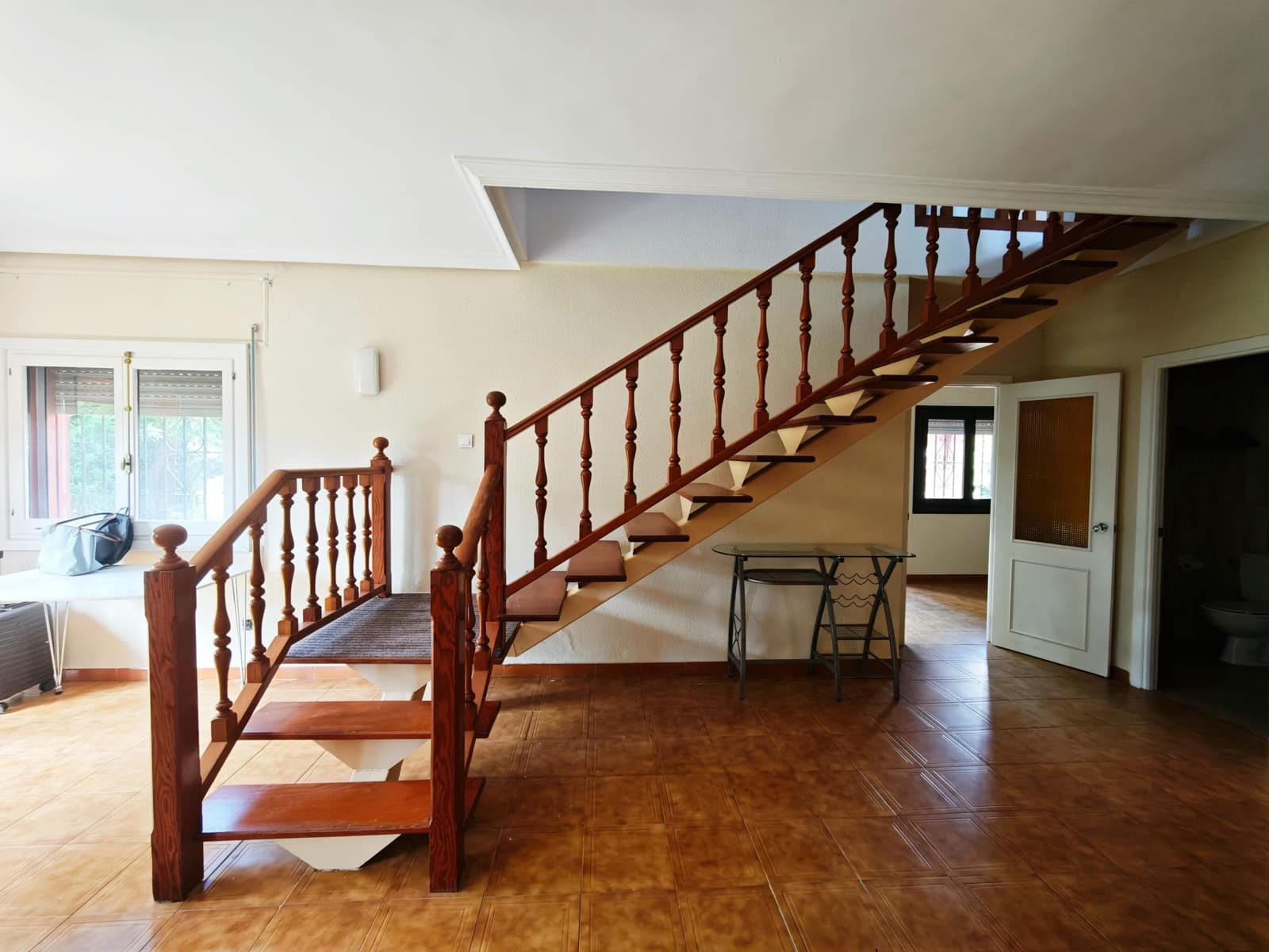 7 sypialnia Willa na sprzedaż w Algeciras z basenem garażem - 590 000 € (Ref: 9846261)