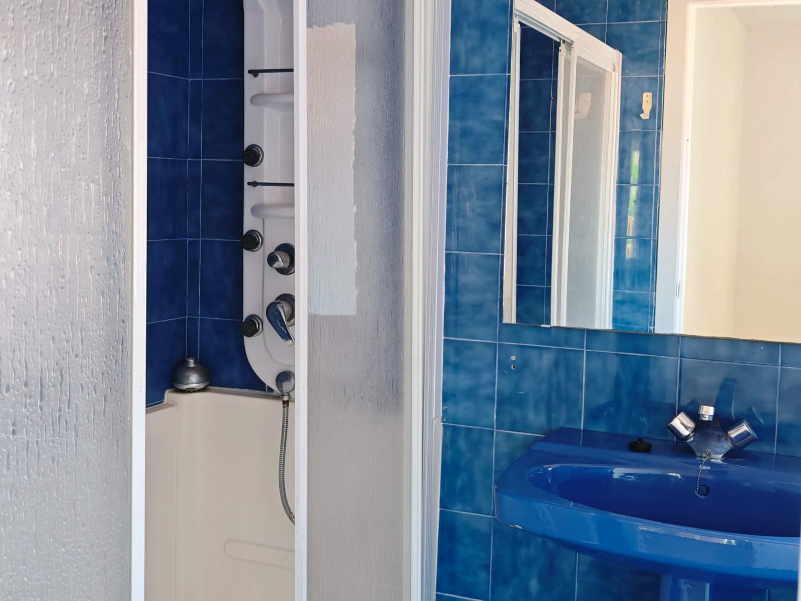 7 sypialnia Willa na sprzedaż w Algeciras z basenem garażem - 590 000 € (Ref: 9846261)