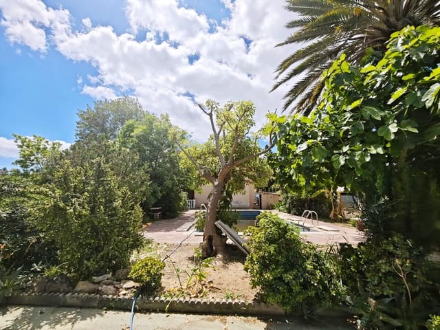 7 sypialnia Willa na sprzedaż w Algeciras z basenem garażem - 590 000 € (Ref: 9846261)