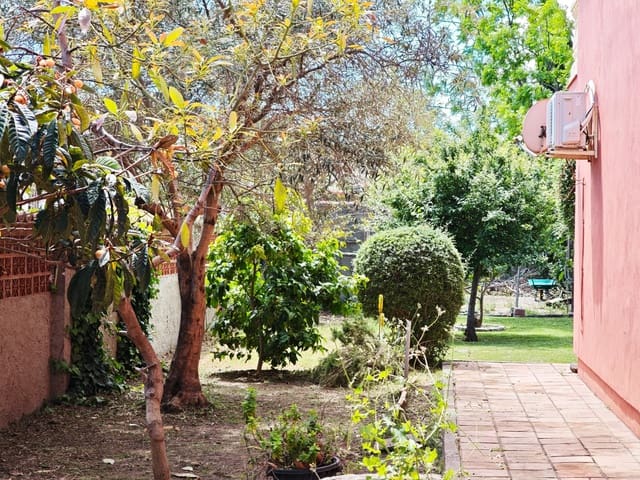 7 sypialnia Willa na sprzedaż w Algeciras z basenem garażem - 590 000 € (Ref: 9846261)