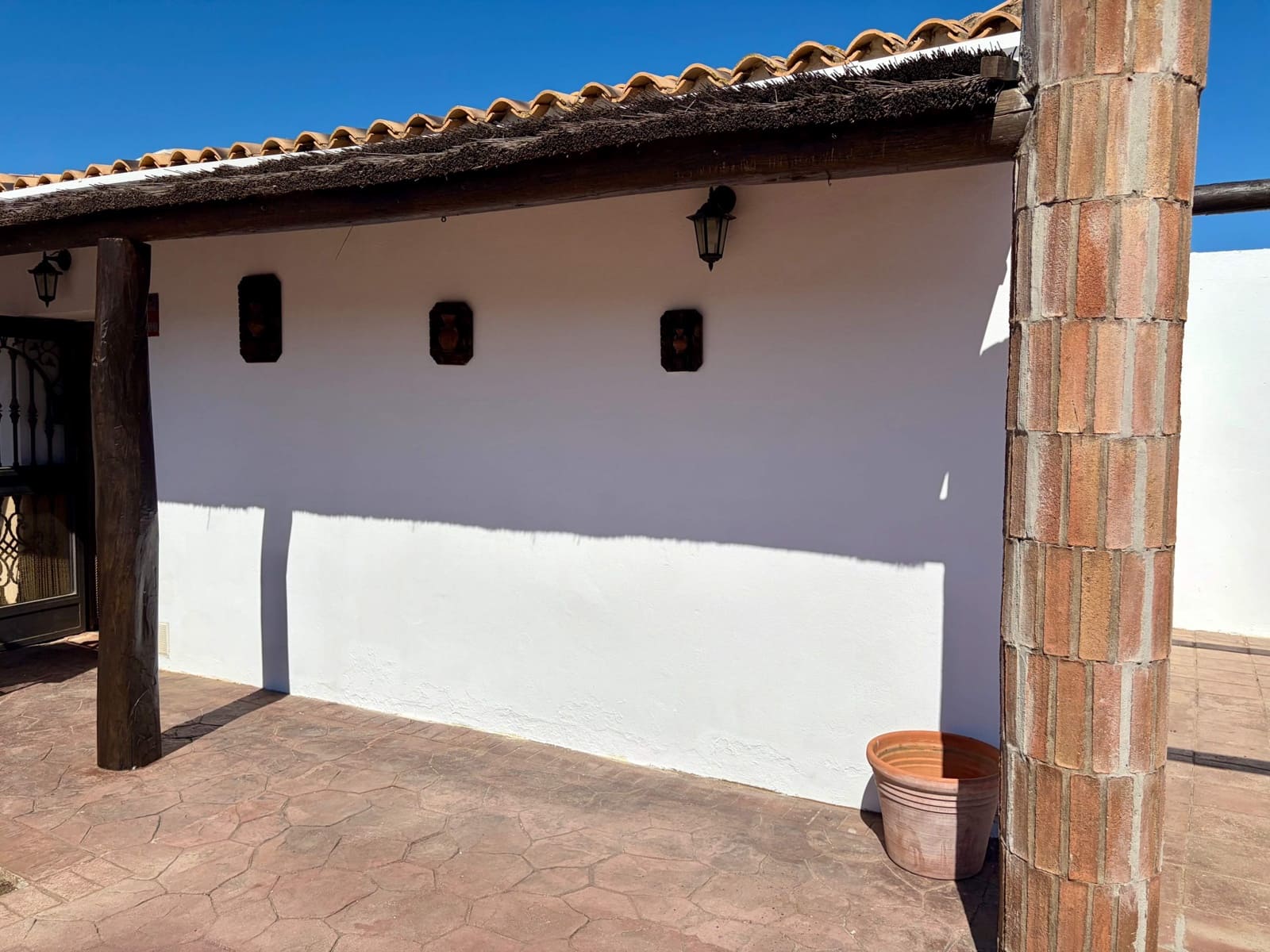 2 chambre Finca/Maison de Campagne à vendre à La Linea de la Concepcion avec piscine garage - 280 000 € (Ref: 9851792)