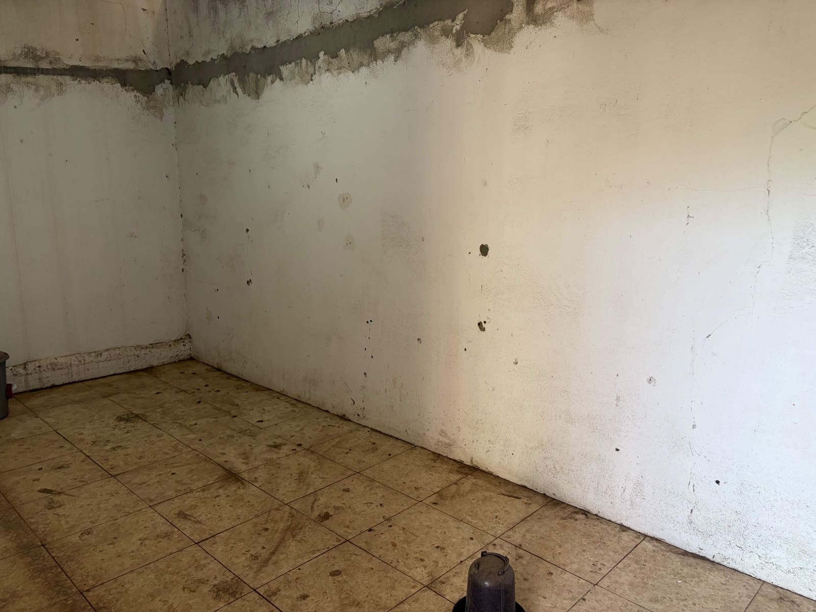 2 chambre Finca/Maison de Campagne à vendre à La Linea de la Concepcion avec piscine garage - 280 000 € (Ref: 9851792)