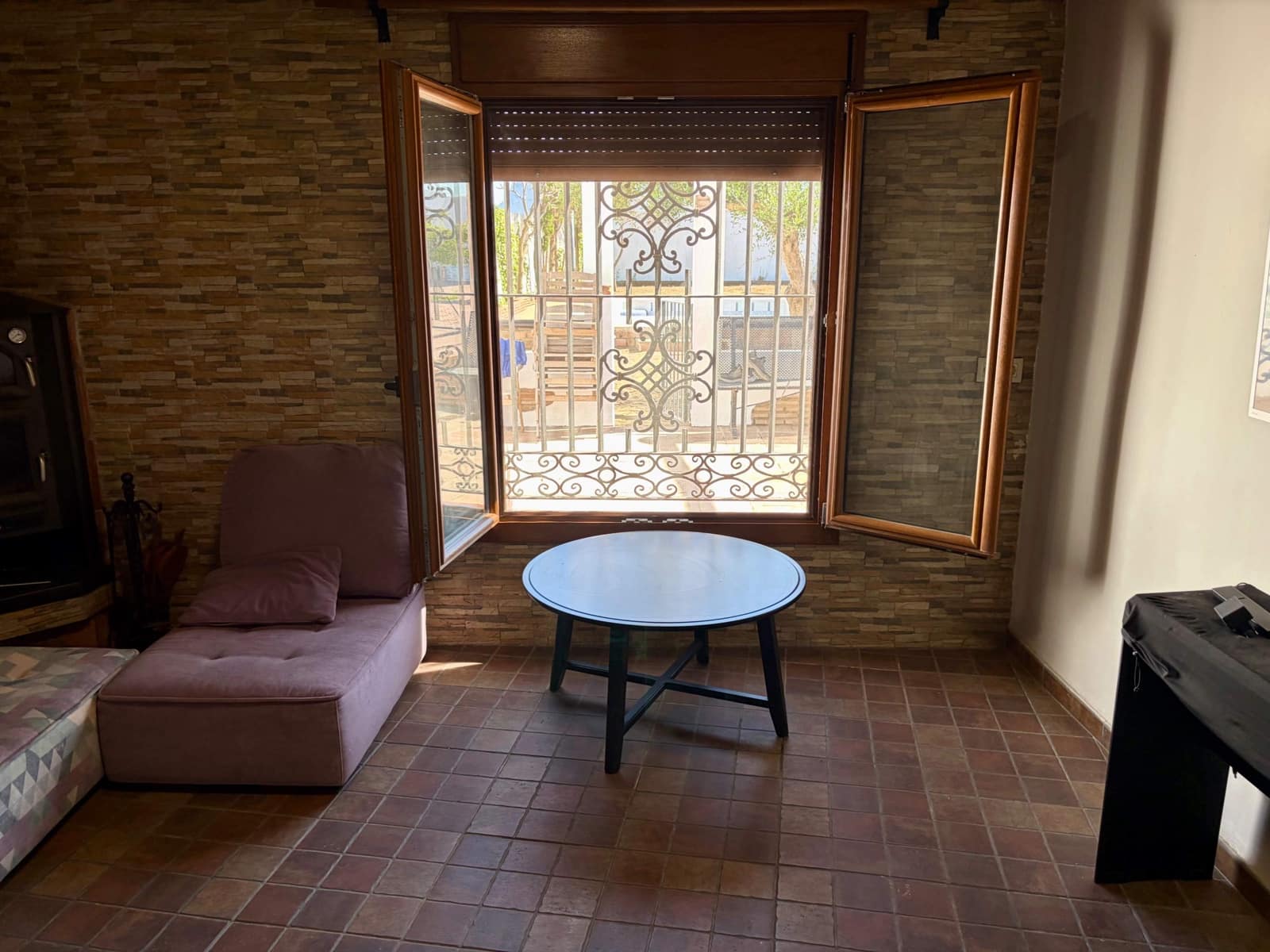 2 chambre Finca/Maison de Campagne à vendre à La Linea de la Concepcion avec piscine garage - 280 000 € (Ref: 9851792)