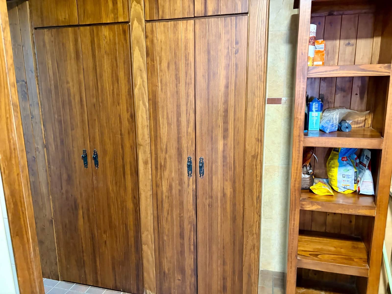 2 chambre Finca/Maison de Campagne à vendre à La Linea de la Concepcion avec piscine garage - 280 000 € (Ref: 9851792)