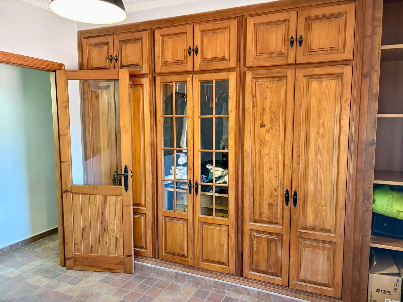 2 chambre Finca/Maison de Campagne à vendre à La Linea de la Concepcion avec piscine garage - 280 000 € (Ref: 9851792)