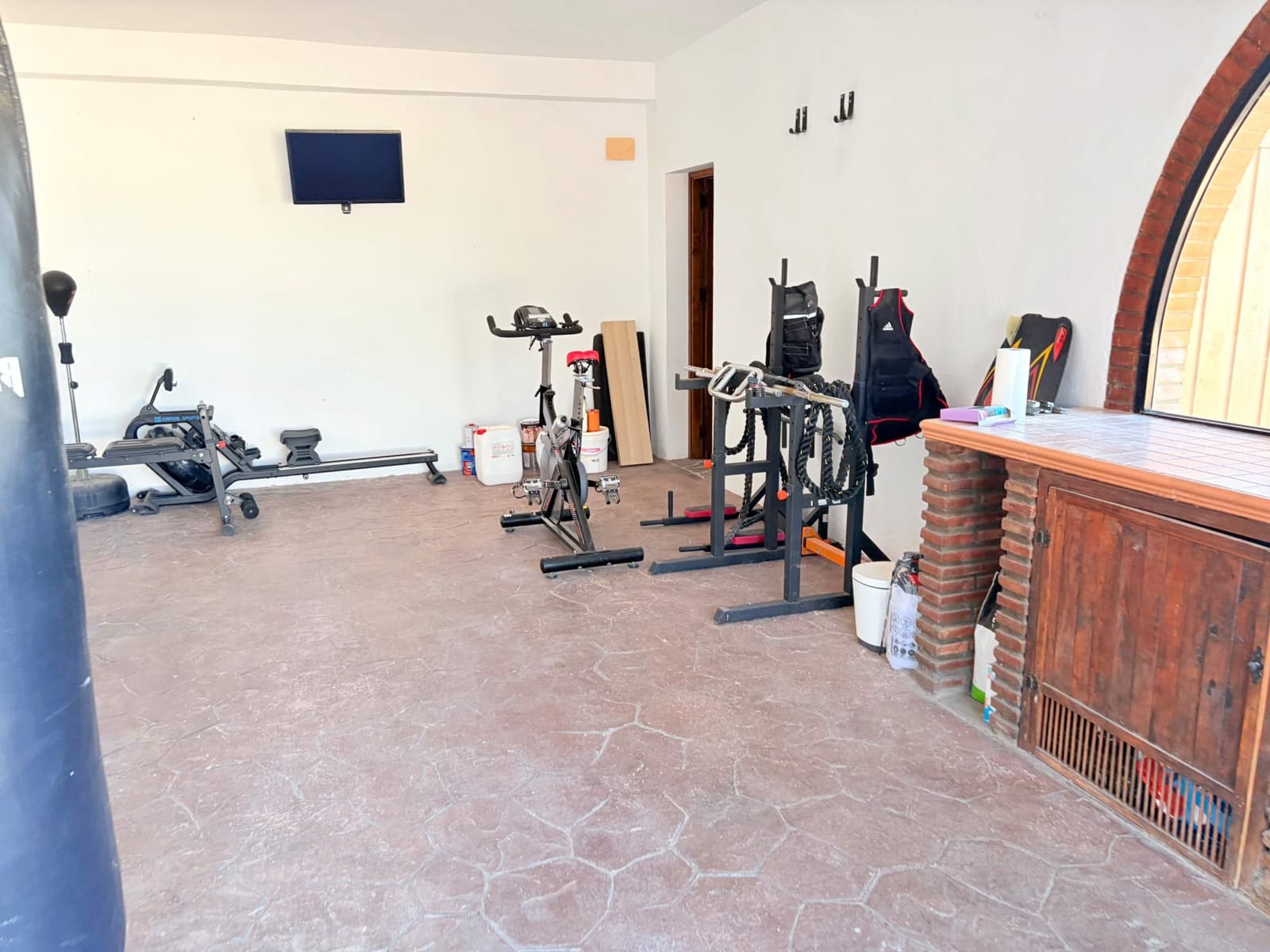 2 chambre Finca/Maison de Campagne à vendre à La Linea de la Concepcion avec piscine garage - 280 000 € (Ref: 9851792)