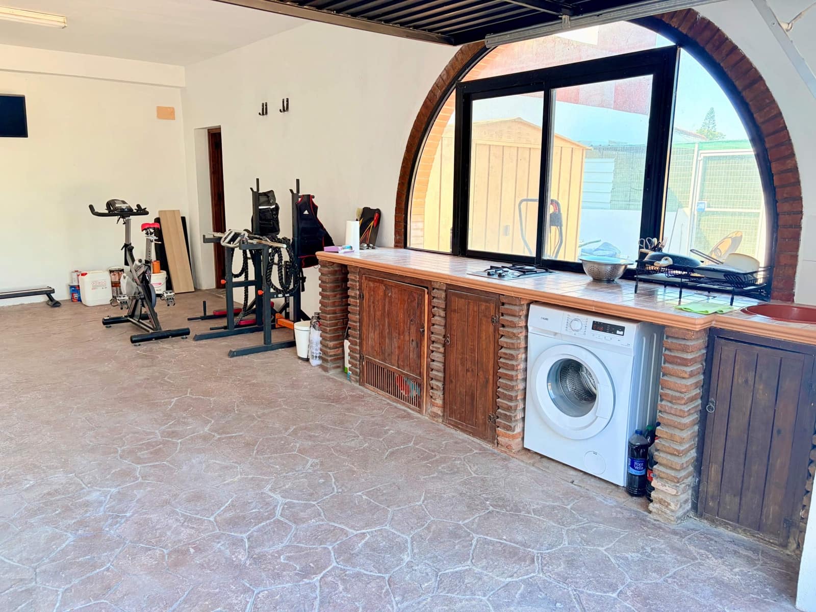 2 chambre Finca/Maison de Campagne à vendre à La Linea de la Concepcion avec piscine garage - 280 000 € (Ref: 9851792)