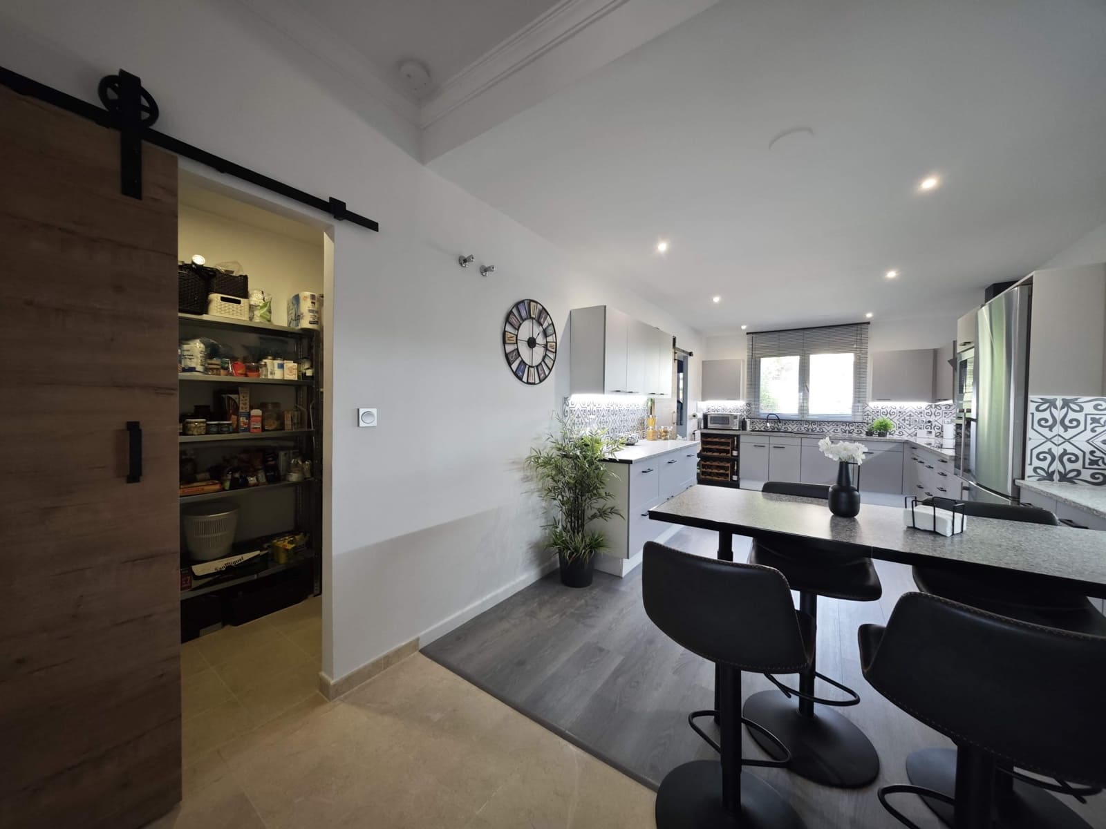3 Zimmer Wohnung zu verkaufen in Sotogrande mit Pool Garage - 525.000 € (Ref: 9855495)