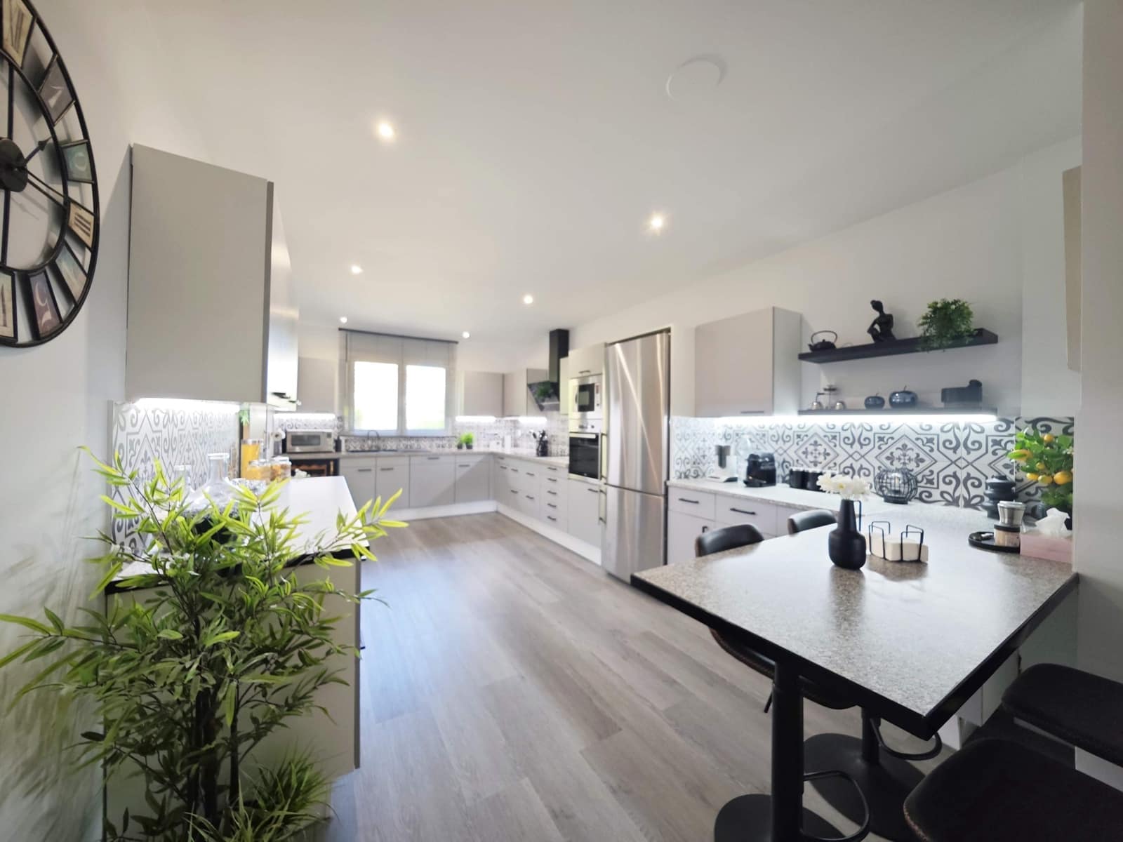 3 Zimmer Wohnung zu verkaufen in Sotogrande mit Pool Garage - 525.000 € (Ref: 9855495)