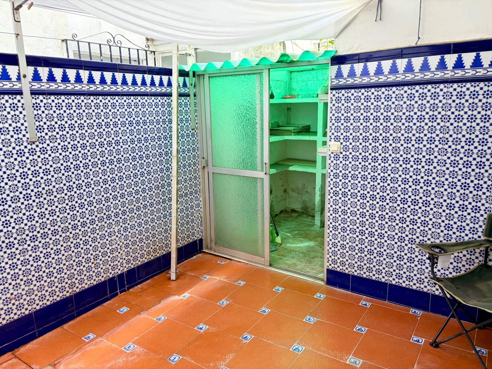 4 bedroom Flat for sale in La Linea de la Concepcion - € 305,000 (Ref: 9860126)