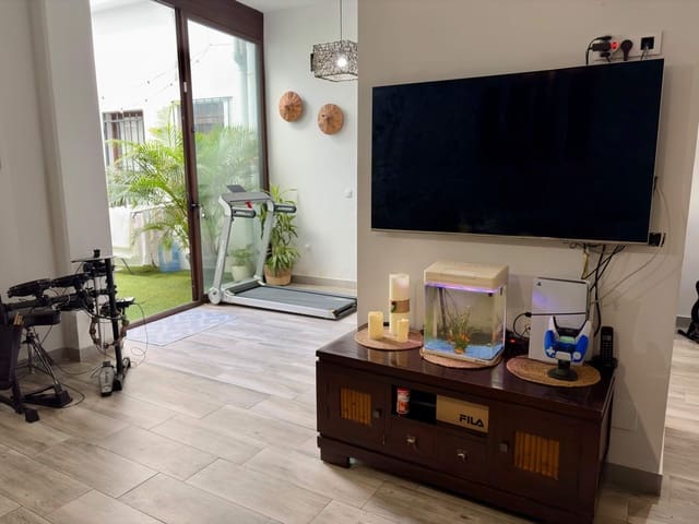 3 camera da letto Casa in vendita in La Línea de la Concepción - 675.000 € (Rif: 9860127)
