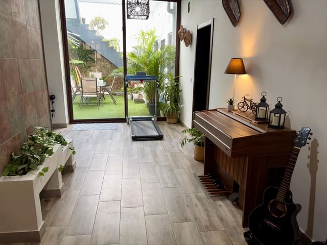 3 camera da letto Casa in vendita in La Línea de la Concepción - 675.000 € (Rif: 9860127)