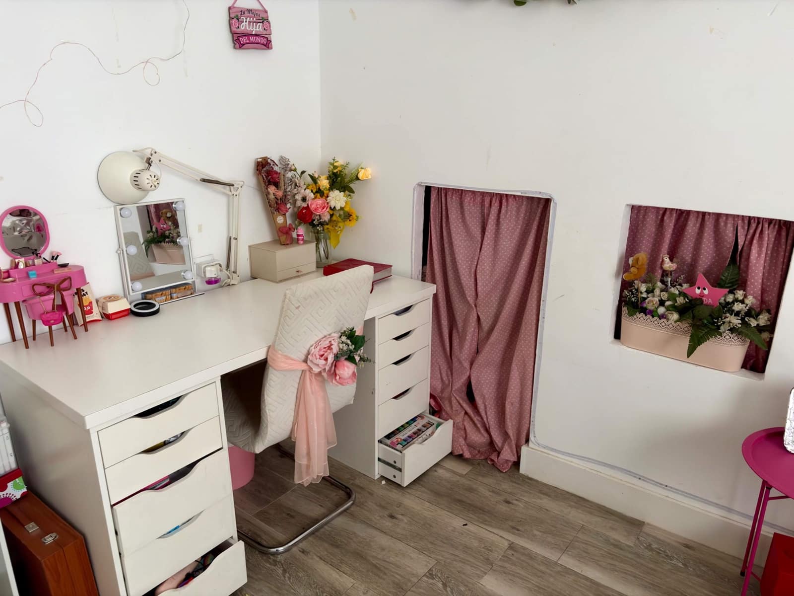 3 bedroom Townhouse for sale in La Linea de la Concepcion - € 675,000 (Ref: 9860127)
