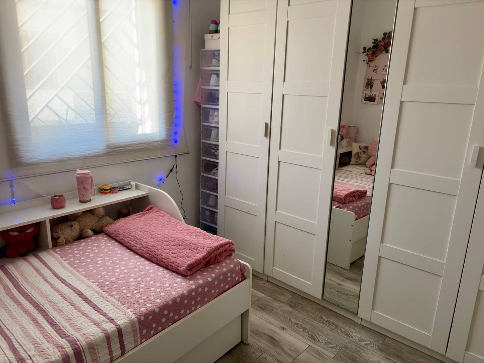 3 bedroom Townhouse for sale in La Linea de la Concepcion - € 675,000 (Ref: 9860127)